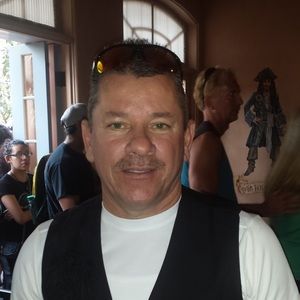 Meet your Posher, Cameron